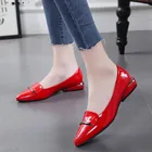 2020 Элегантные красные туфли с острым носком на плоской подошве, женские лакированные кожаные туфли на плоской подошве, модные женские туфли без застежки, женские балетки, офисные туфли