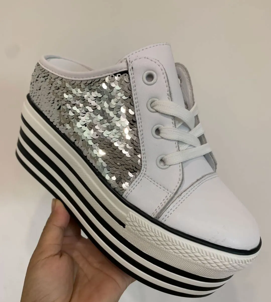 Женская спортивная обувь прогулочная на толстой подошве с блестками Кожаные