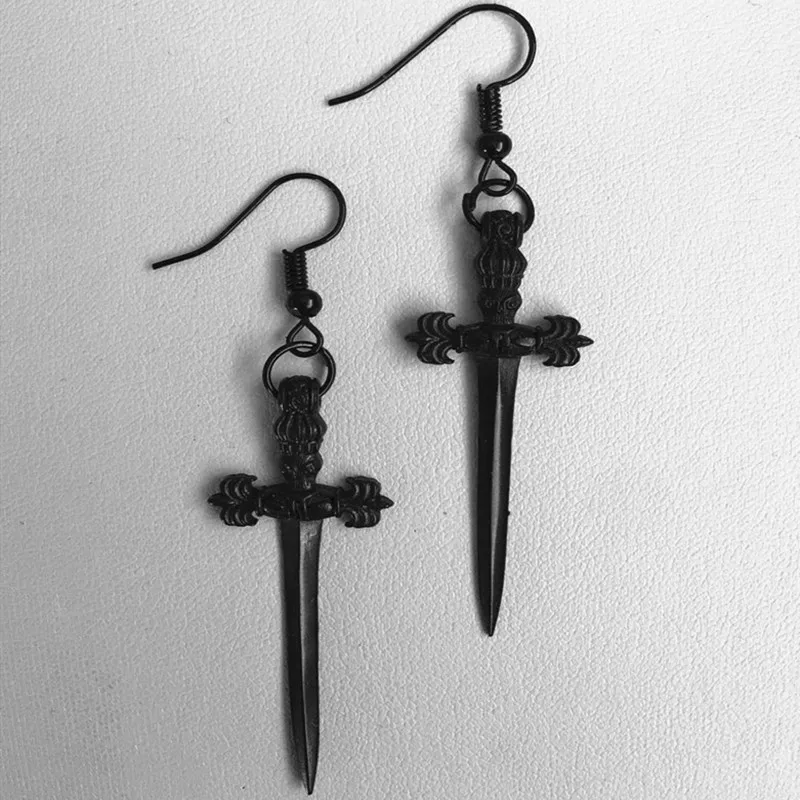 

Black dagger earrings Sword jewelry Stunning gothic fashion men women gift novelty pendant classical new 2020 darkness simple