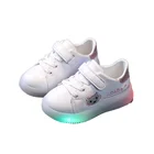 Детская светящаяся обувь для мальчиков и девочек, Спортивная беговая Обувь, детские модные кроссовки с мигающими огнями, кроссовки для маленьких детей D21