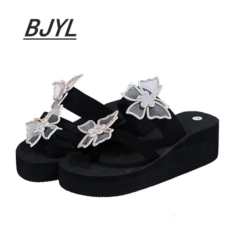 

2021 Summer New Fashion Rhinestone Bowknot Platform Slippers Women Plus Size Slope Heel Slippers Women