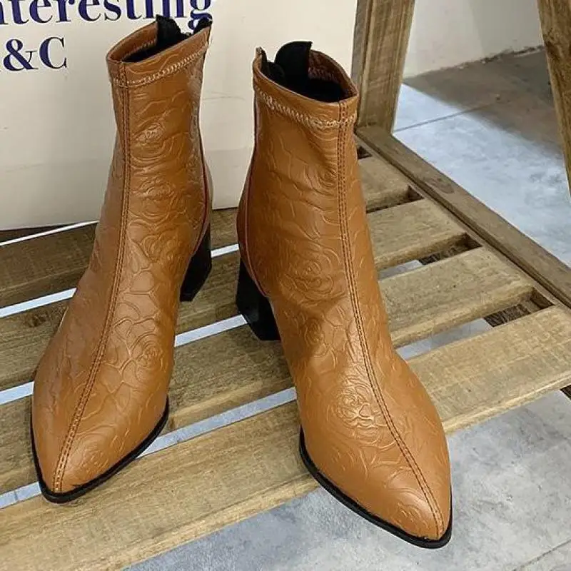 Женские ботильоны на высоком каблуке ботинки челси молнии с острым носком