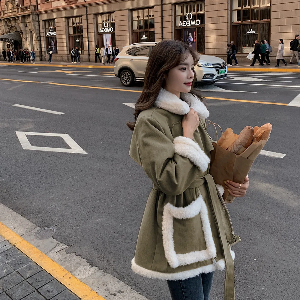 Женская куртка и пальто зимнее модное из искусственного меха ягненка теплая