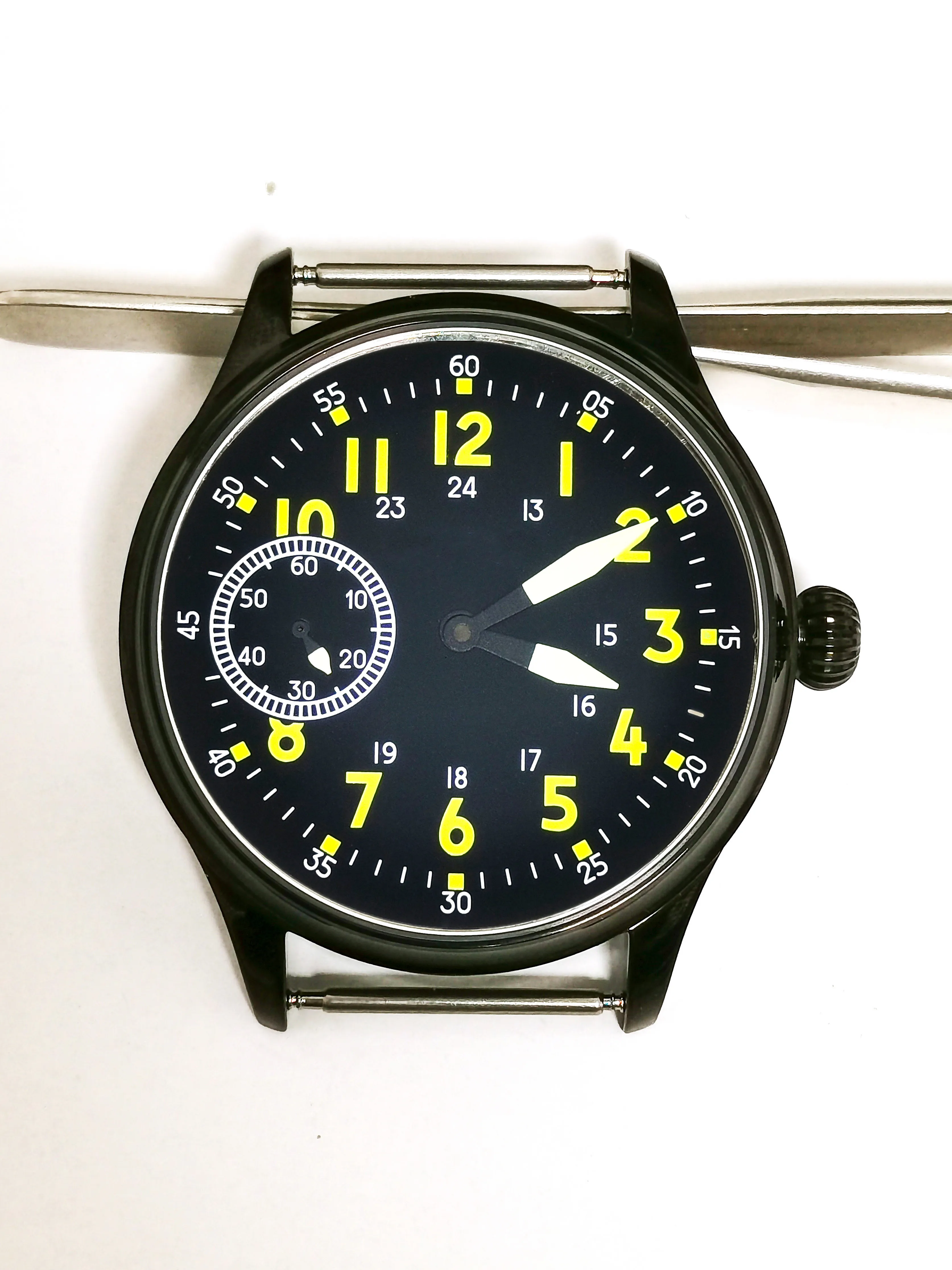 Новый 44 мм черный чехол для часов с зеленым светящимся циферблатом и стрелками