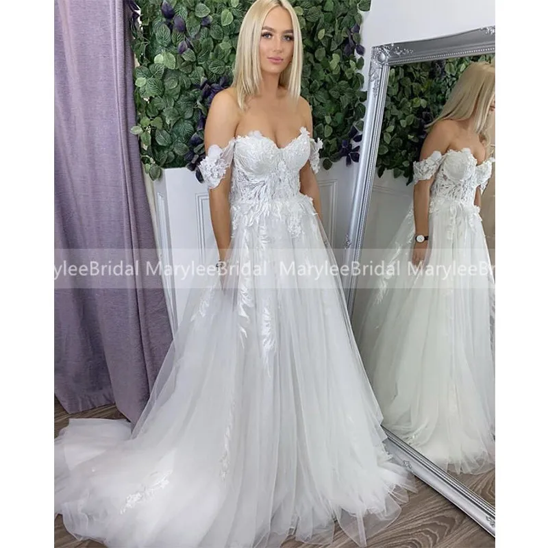 

Sweetheart Lace Appliques A Line Wedding Dresses Chic Off Shoulder Sleeveless White Tulle Wedding Gowns Formal Bride Dress 2020