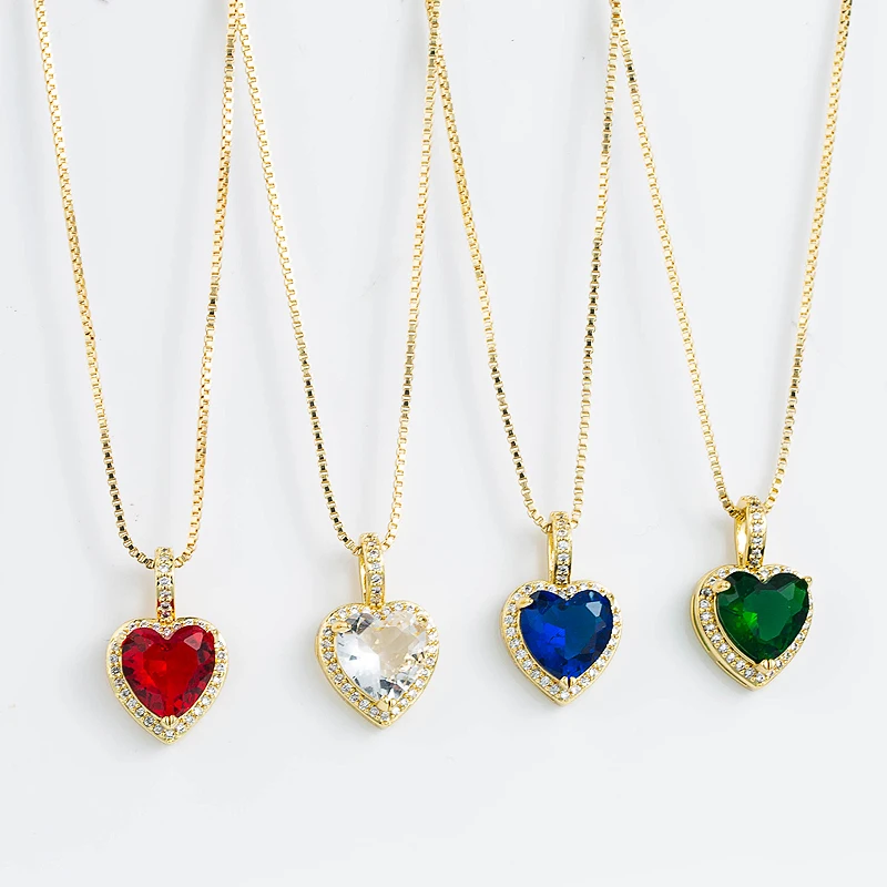 

2021 Sweet Fashion Crystal Love Pendant Necklaces Lady Multicolor Rhinestone Gold Chain Clavicle Chain Party Jewelry Accessories