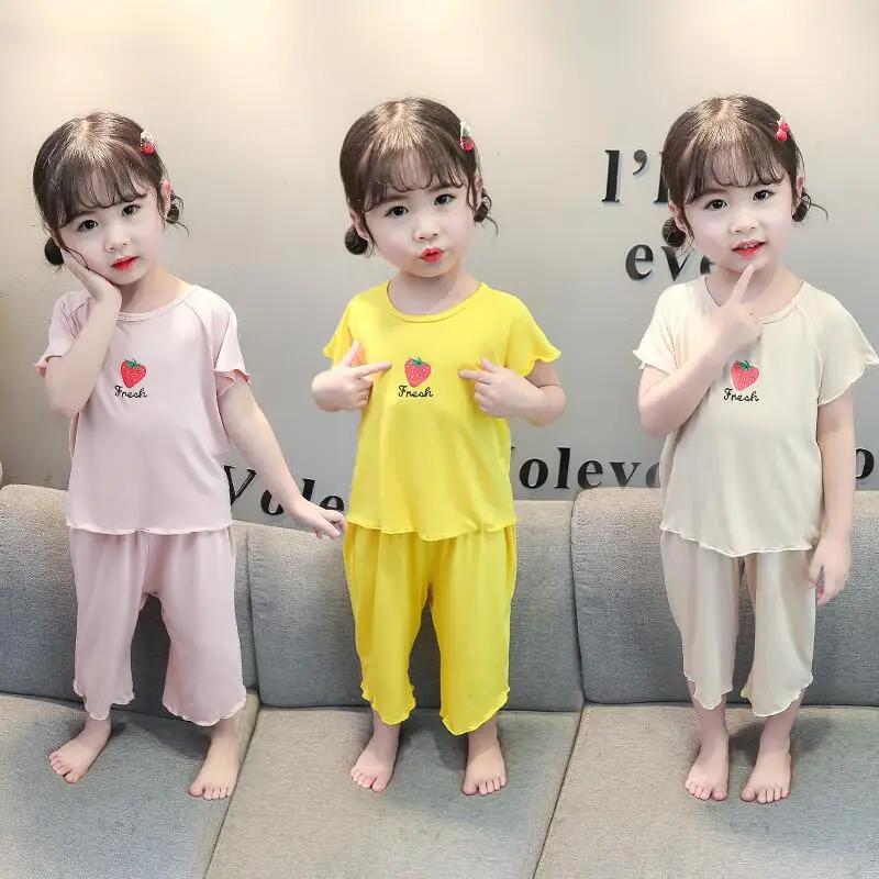 

Новинка, детская одежда для маленьких девочек, пижама, летние дышащие комплекты из 2 предметов для малышей, топ с коротким рукавом с клубничк...
