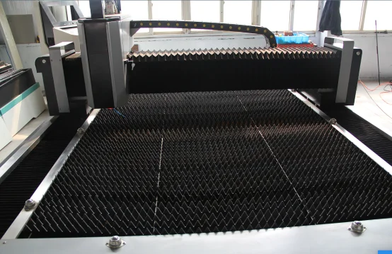 Металлическая пластина круглая трубка 1000 Вт волоконно-лазерная машина Raycus |