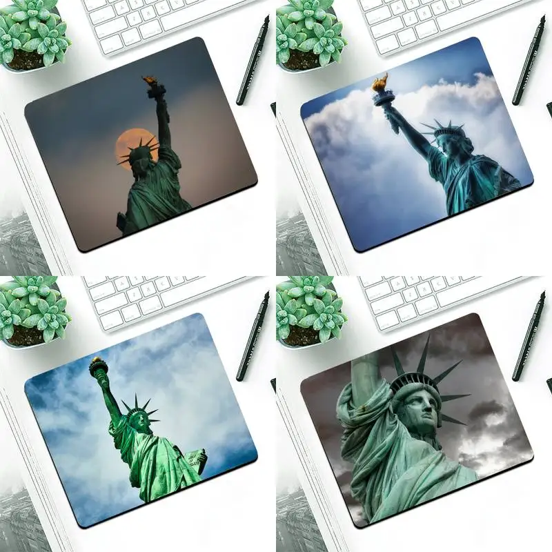 

FHNBLJ Statue of Liberty Gaming Player desk laptop Rubber Mouse Mat Small Pads Rubber Mouse Mat MousePad Desk Gaming Mousepad