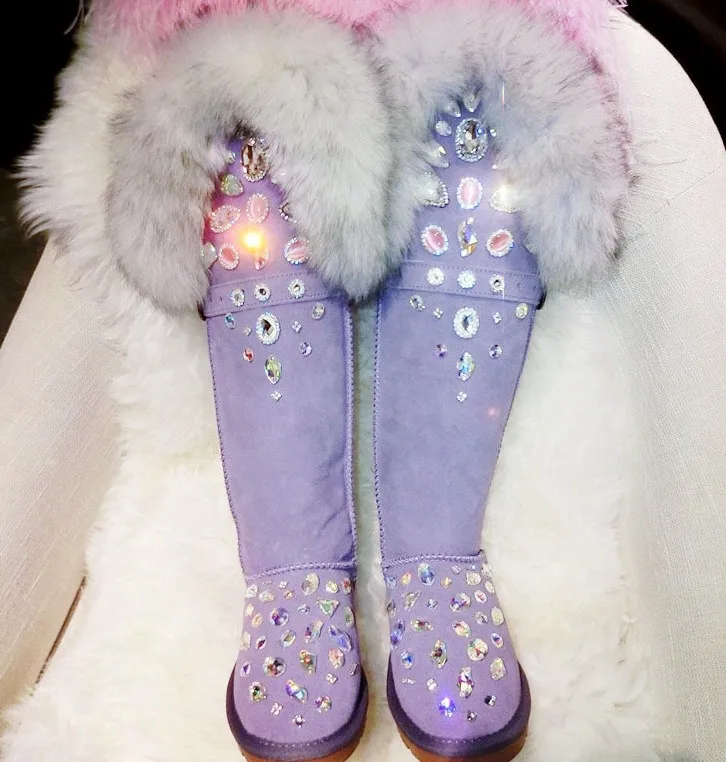 

Over-the-knee ultra-high cowhide snow boots with jewel taro and purple fox fur buckle