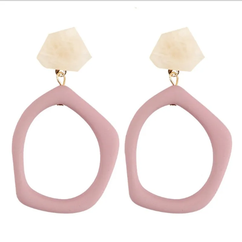 В европейском и американском стиле преувеличенный большой бренд женские