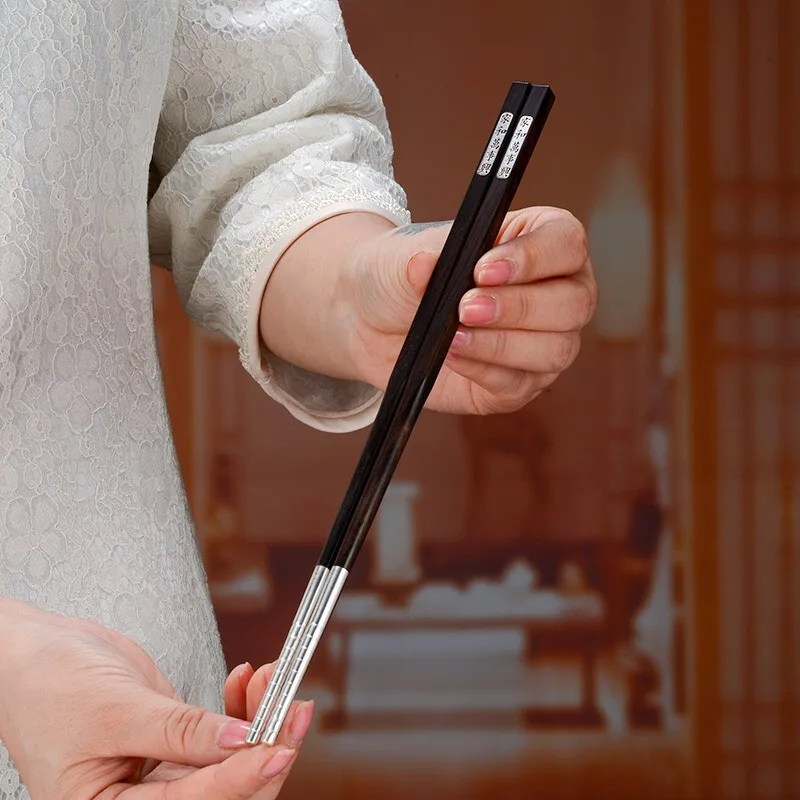 

Sterling silver tableware S999 silver chopsticks anti-slip and mildew-proof household high-grade silver chopsticks gift box