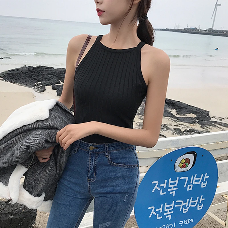 Женский ТРИКОТАЖНЫЙ УКОРОЧЕННЫЙ ТОП на бретельках облегающая трикотажная