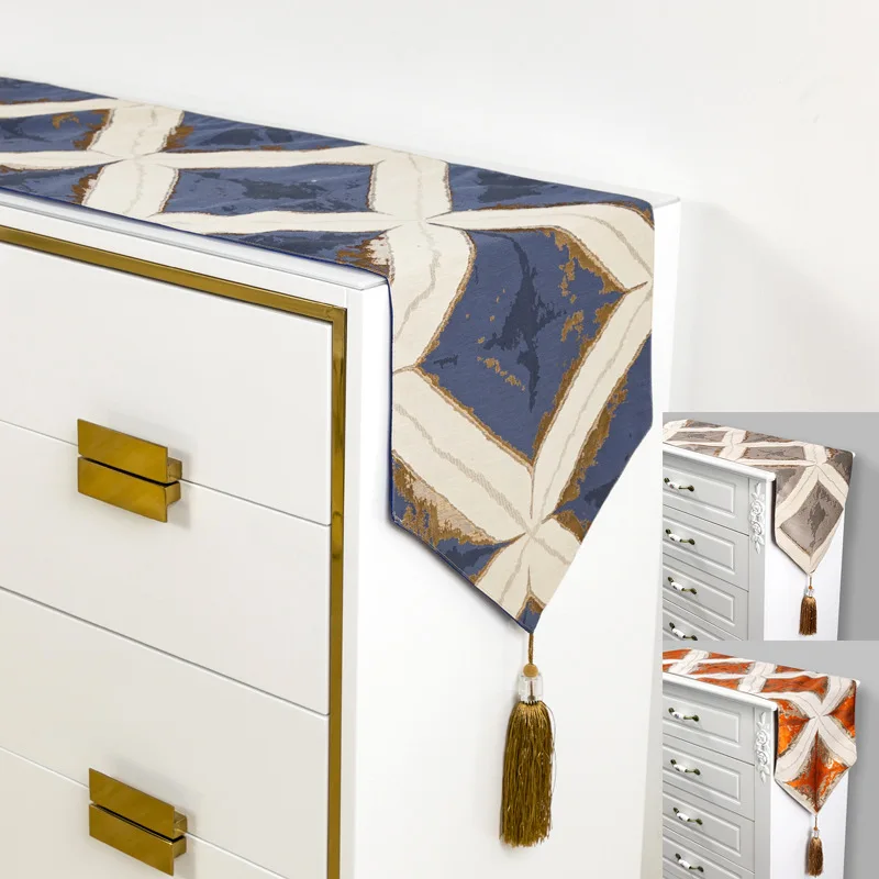 

Light luxury modern European style large grid jacquard table runner tablecloth living room coffee table TV cabinet table runner