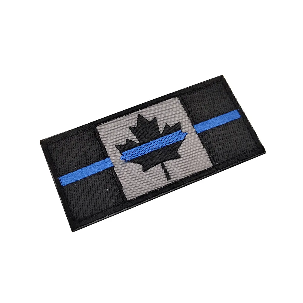 Эмблема в виде кленового листа 9 х4 см | Дом и сад