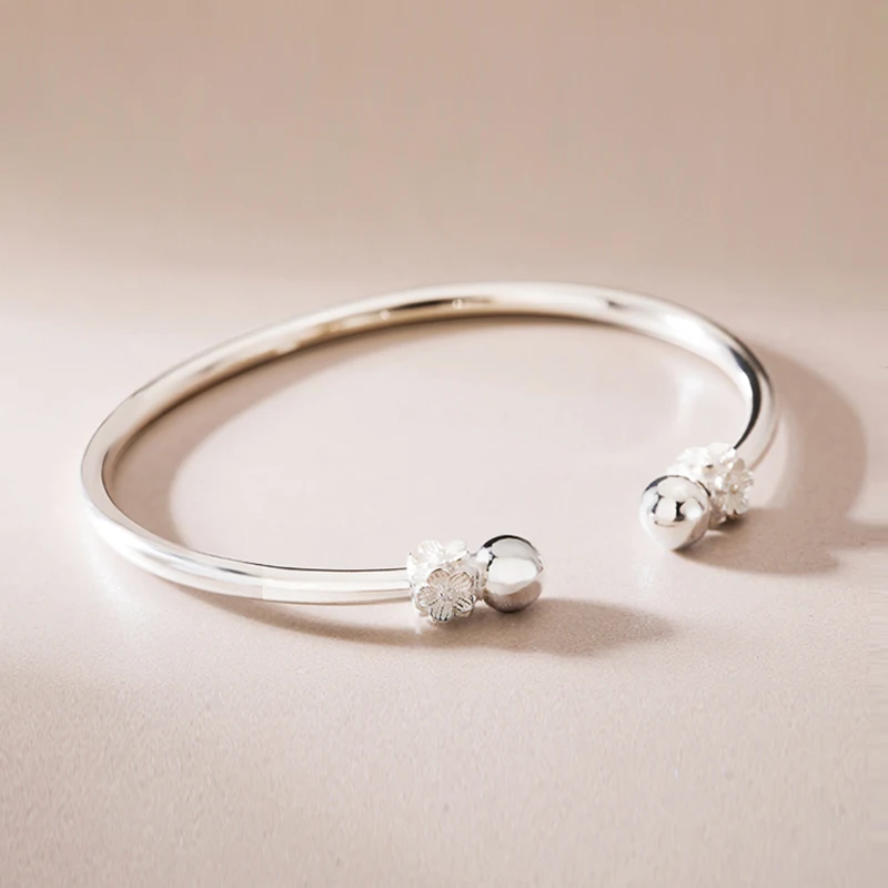 SA SILVERAGE Женские украшения из стерлингового серебра Стиль личности моды Простой повседневный/спортивный стиль Браслет Sakura S925 на 11,5 г.