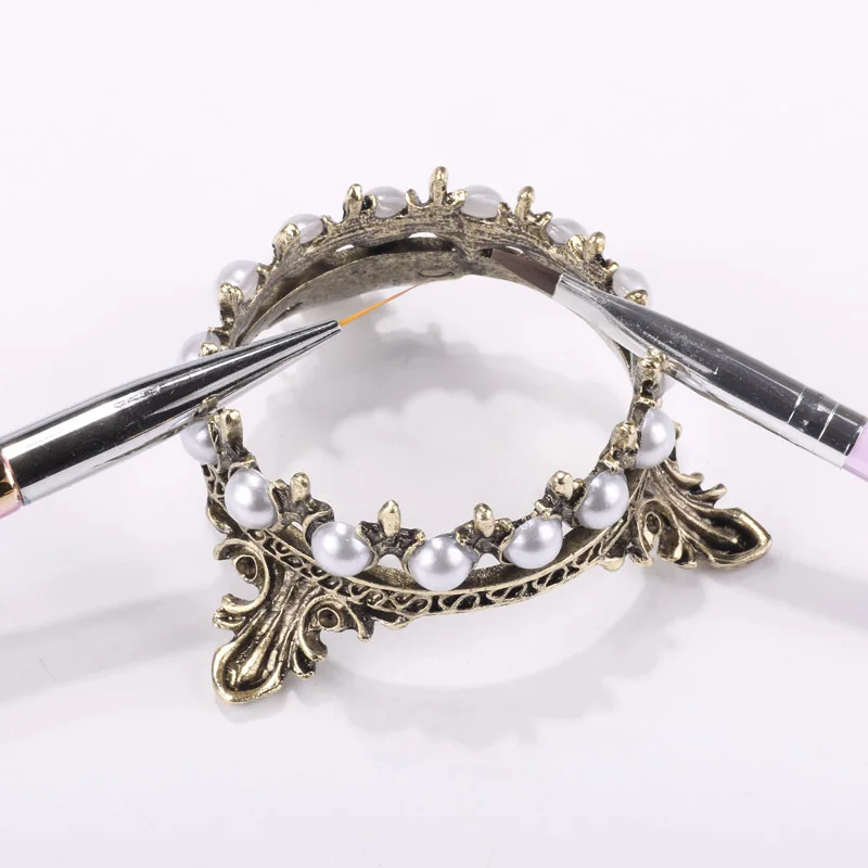 1Pcs Metal Nail Brush Pen Rack Stand Holder Glitter Crown Pearl Design Manicure Nail Art Tools Pen Showing Shelf