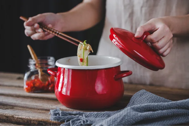 

Japanese cover pot enamel cooker ears thickened porcelain enameled hot soup stew pot electromagnetic stove gas general fryer