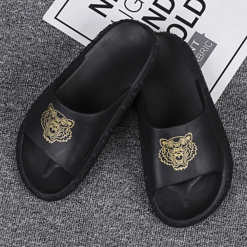 

2021 Sumer Men Sleeper Beach Shoes Inside Outside Bathrooon