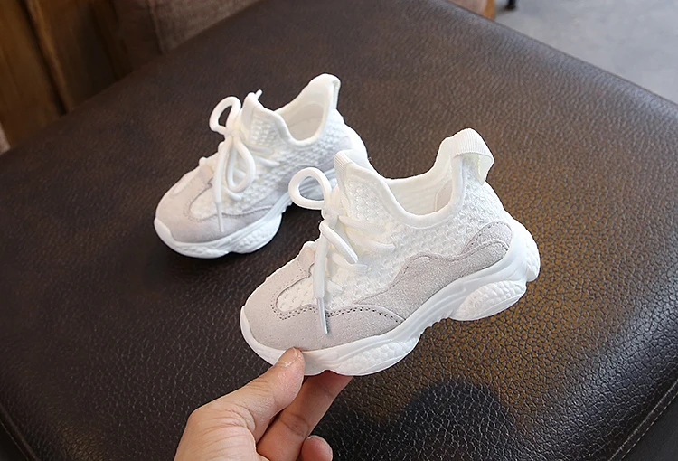 Спортивные кеды для малышей Новинка 2019 года трикотажная дышащая обувь девочек