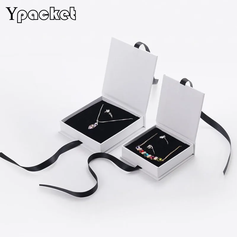 White Gift Boxes Square Jewelry Organizer Shape Box Engagement Ring For Earrings  Ribbon Necklace Bracelet Pendant Display Cases