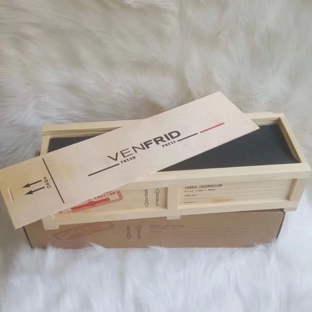 

SEVEN - FRI - DAYS Watch box rectangular man watches wooden gift box Red cloth Papers Card Purse Boxes