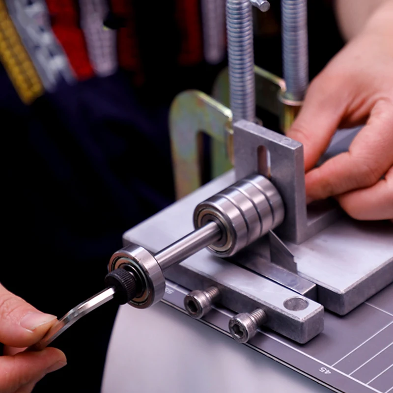 Pаспродажа Резак для металлических ремней, машина для резки кожи, инструменты для работы с кожей, резание кожи, изготовление открывающихся ремней, плеч...