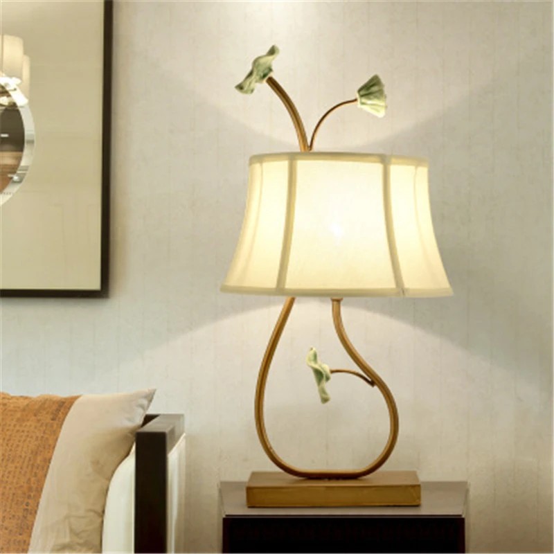 Современный простой китайский Настольный светильник для гостиной прикроватная