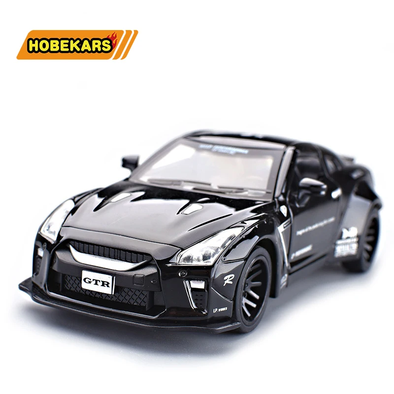 Модель спортивного автомобиля GTR 1:32 модель литая из металлического сплава