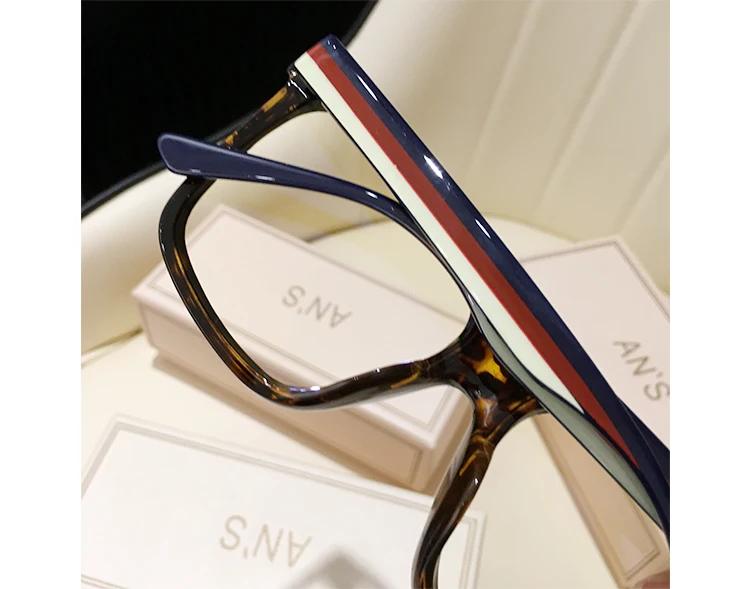 

2020 Anti Blue light Ray Computer Goggles Radiation-resistant Transparent eye glasses frames Flat mirror Goggles Unisex Eyewear