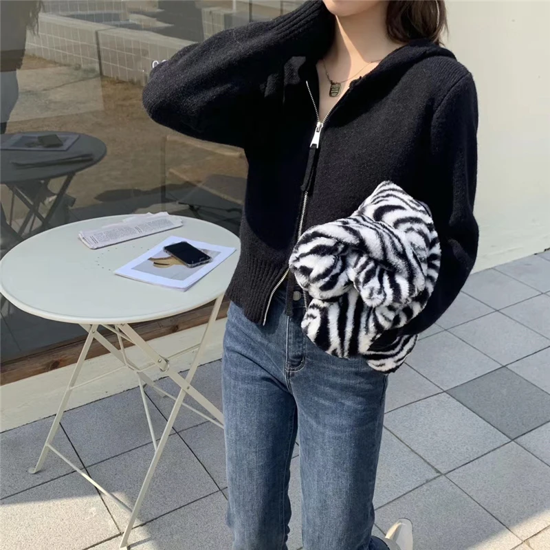 

2021 Winter Autumn Fashion WomenSweaters New Short Cardigans Za Zipper Hooded Thick Knitted Korean Lady Tops Vintage Aesthetic