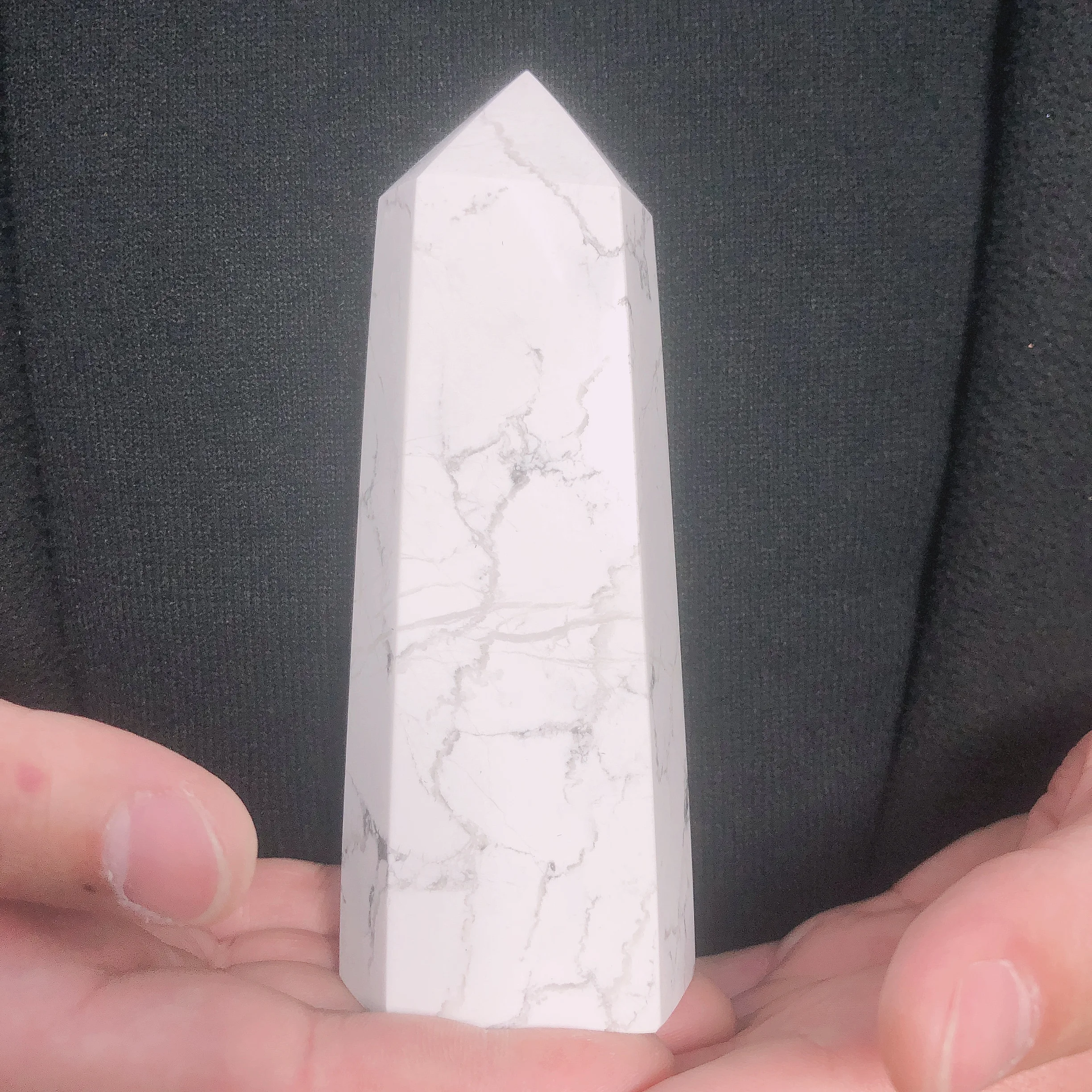 

Natural Crystals Quartz Howlite Tower Point Energy Reiki Stones Room Home Office Aquarium decoration accessories Gemstone