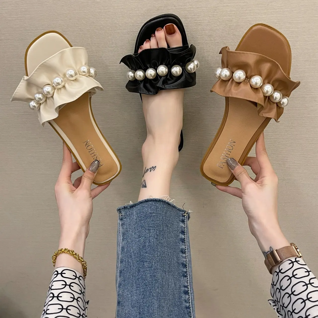 

Shoes Slippers Flat String Bead Slipers Women Slides Fashion Low 2021 Soft Summer Luxury Basic Rome Bonded Leather PU Rubber