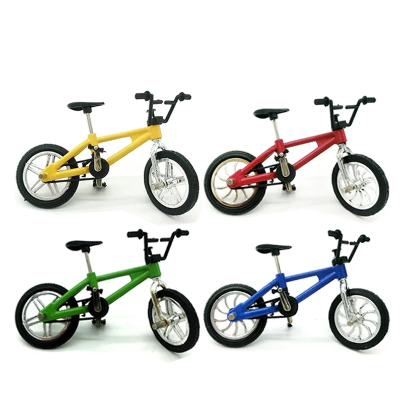

1 PCS 1/12 Bjd Doll Accessories Bike Toys for Boys Mini Bike with Brake Rope Alloy Bicycle Model Toys for Children Gift