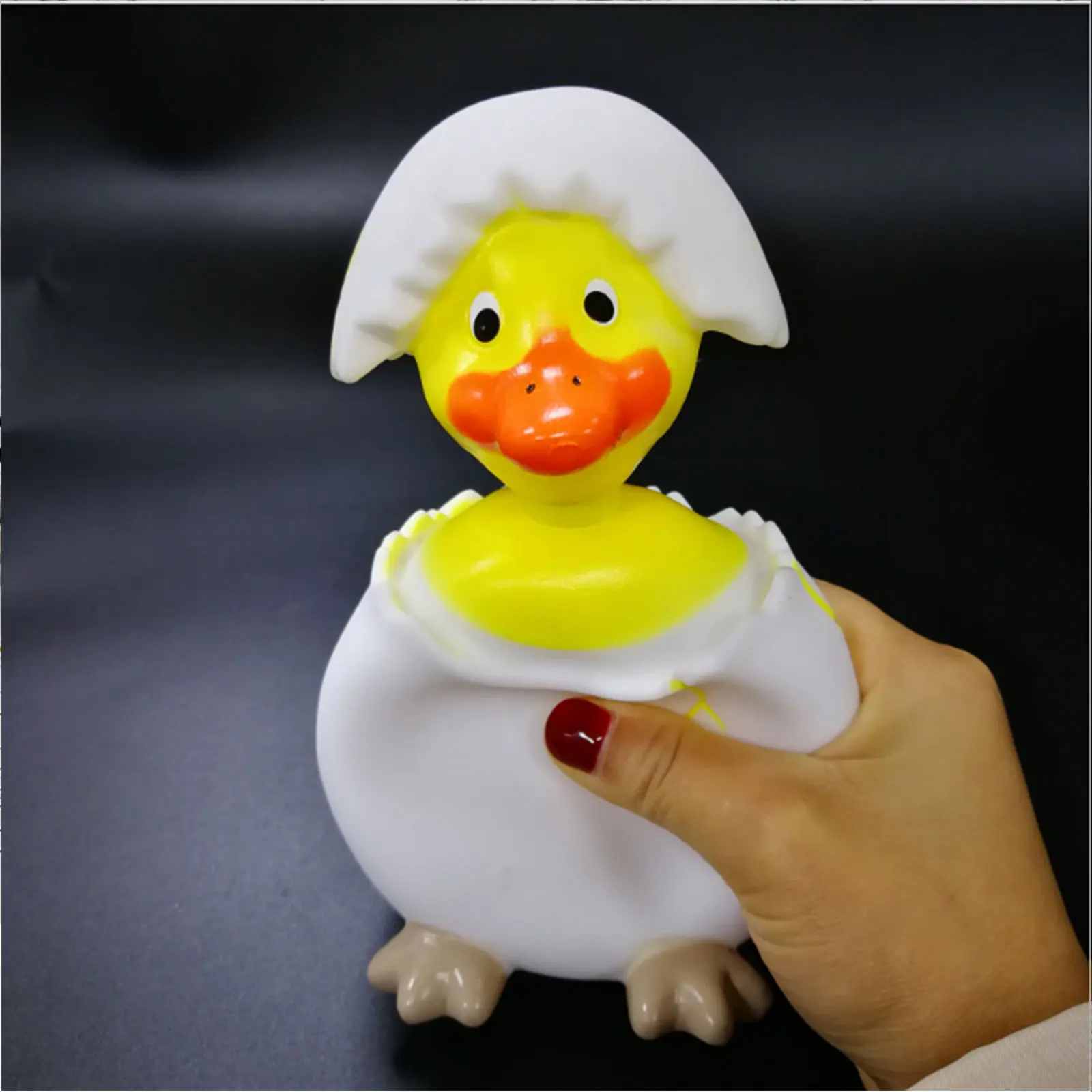 

Eggshell Duck Squeeze Vent Toy Child Adult Decompression Sound Toy Gift Newest Arrival Novelty Funny Cartoon