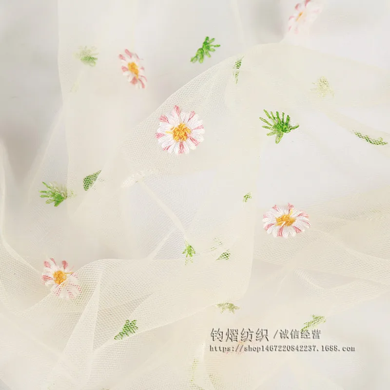 Сетчатая ткань с вышитыми ромашками 160 см французская сетчатая кружевная сделай