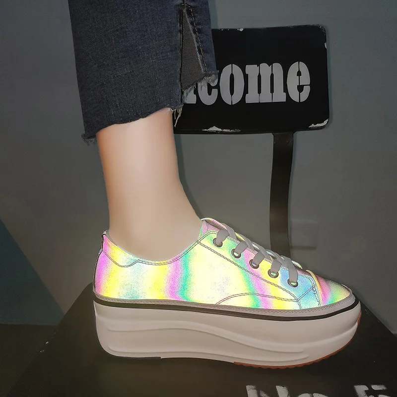 

Autumn Spring Women Sneakers Harajuku Ladies Lace Up Shoes Laser Casual Shoes Shining Woman Footwear Female Platform Sneakers