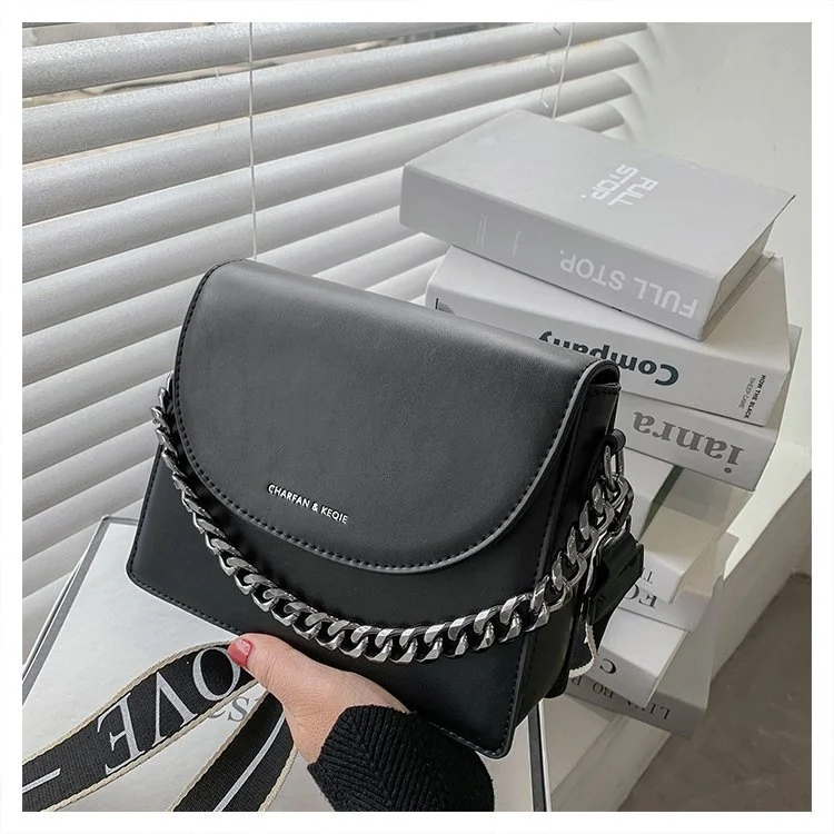 

Брендовая дизайнерская женская сумка через плечо из искусственной кожи, модная сумка-мессенджер на цепочке с маленьким клапаном