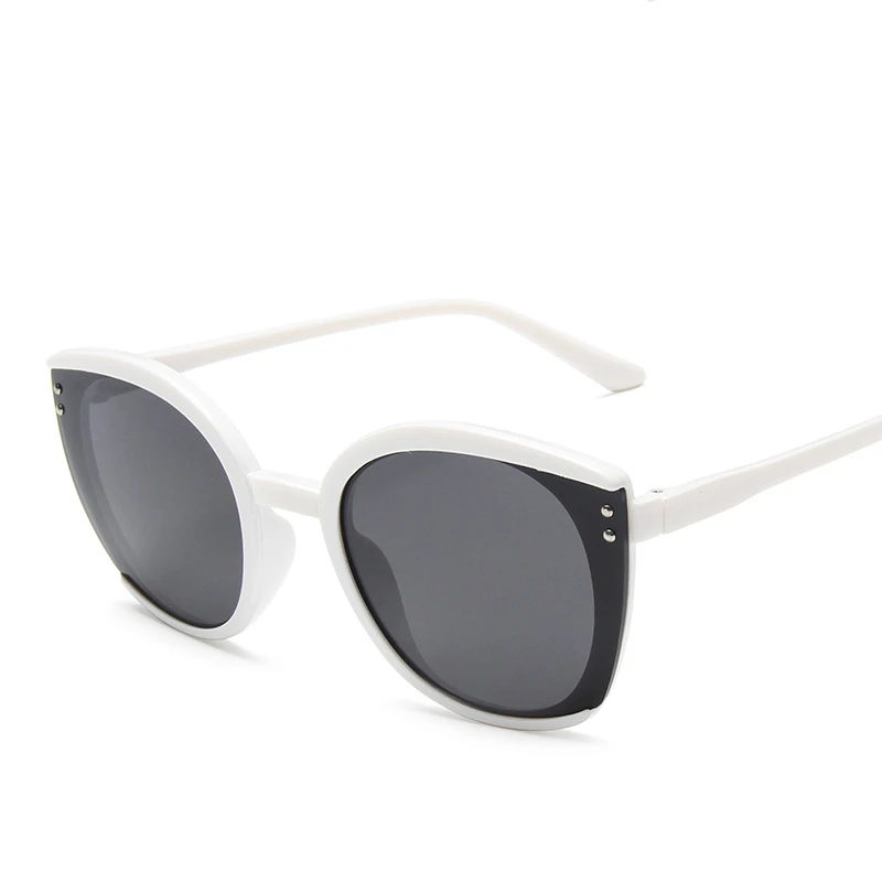 

Fashion Stitching Design Gradient Sunglasses For Women Girls Trendy Cat Eyes PC Frame Anti-UV Decorative Seaside Sun Glasses