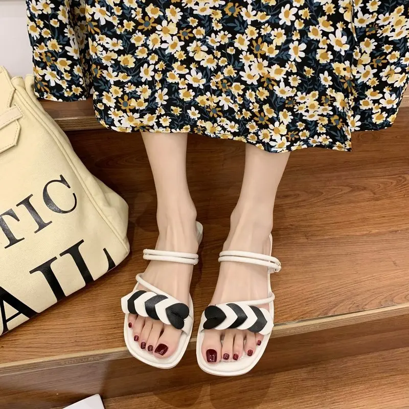 

Shoes Cross-Tied Slippers Flat Slipers Women Low Slides 2021 Summer Rubber PU Narrow Band Scandals Flat Shoes Female Slippers Wo