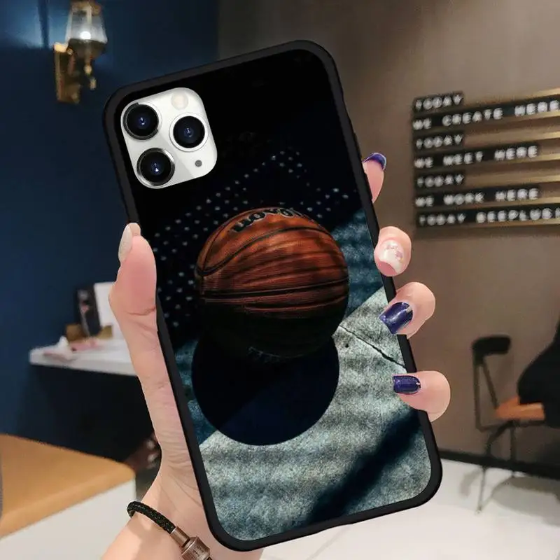 

Avatar the last airbender Phone Case for iPhone 11 12 pro XS MAX 8 7 6 6S Plus X 5S SE 2020 XR Soft silicone cover funda