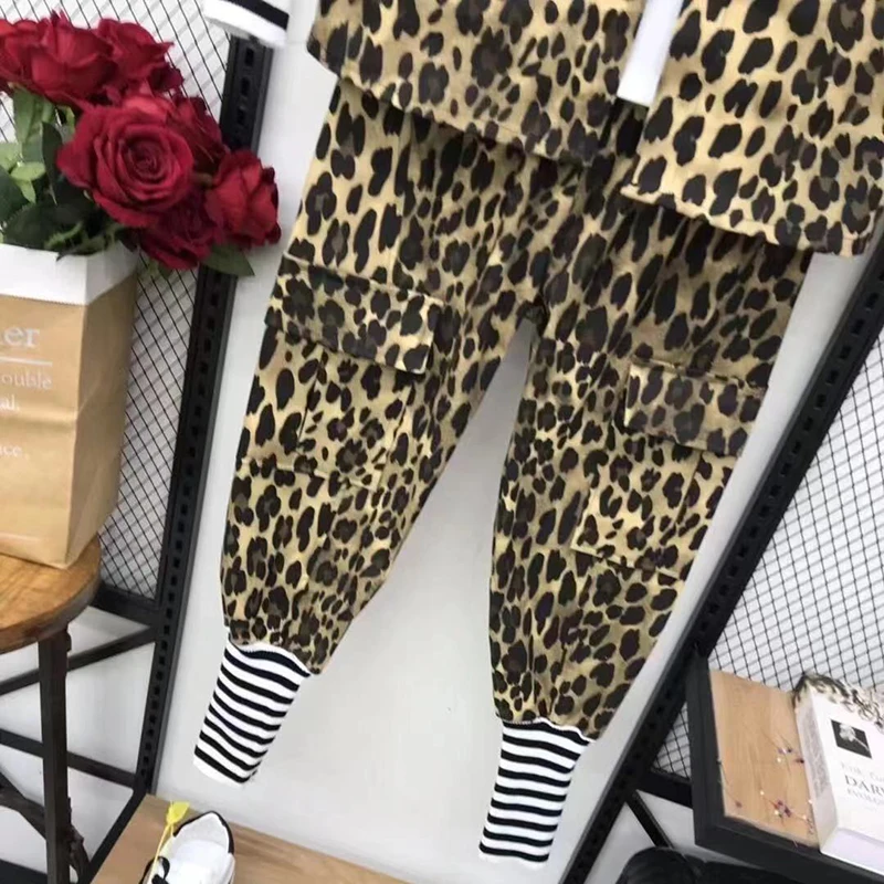 

2021 men's spring suit leopard print two-piece couple clothes pants casual jacket