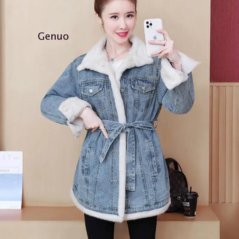 Новая зимняя куртка для женщин джинсовое пальто с поясом Меховая женская верхняя
