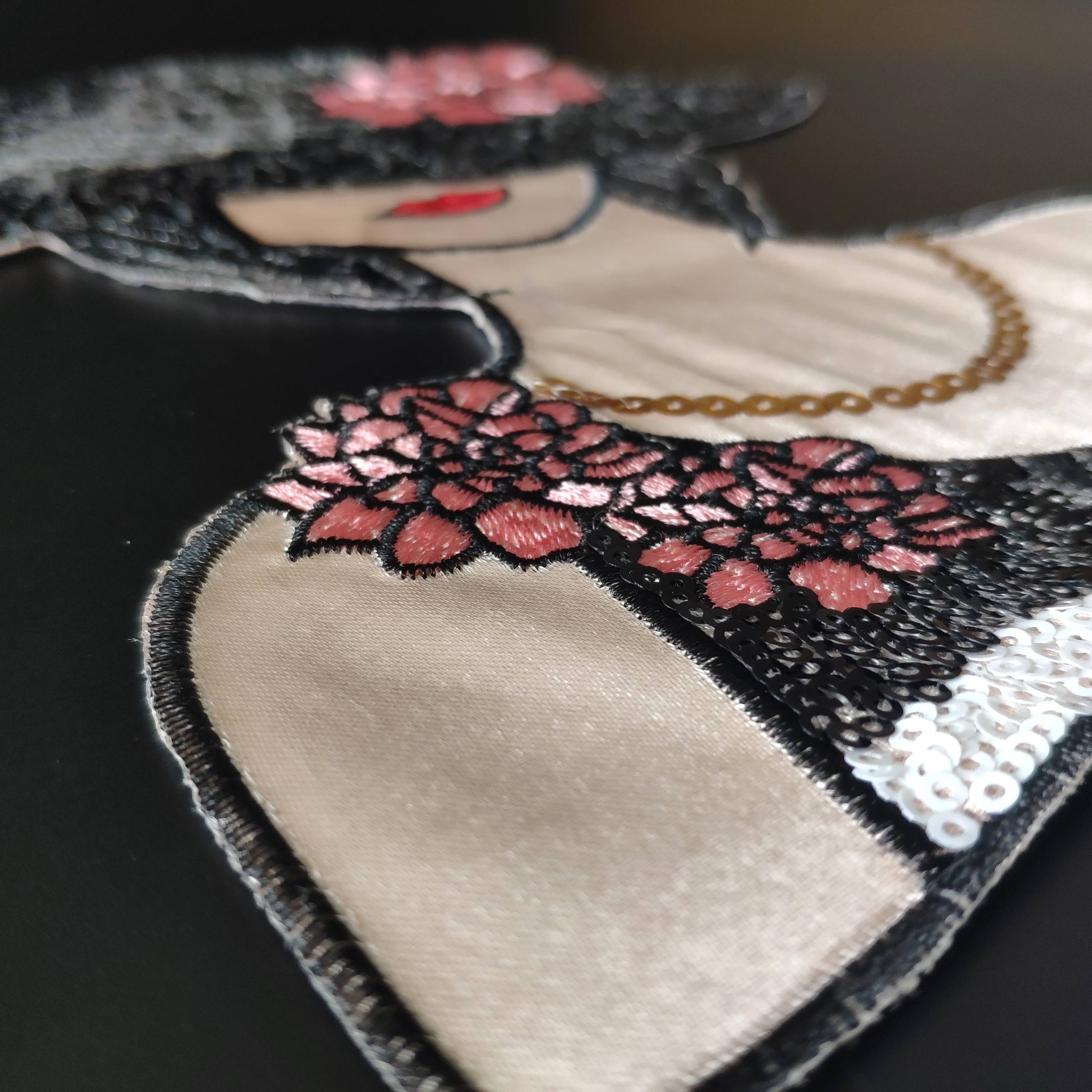 Sequins Patch Ins Lady Iron On Patches For Clothing Sequined Large Biker Badge Strange things Stickers Diy Clothes Gifts | Дом и сад