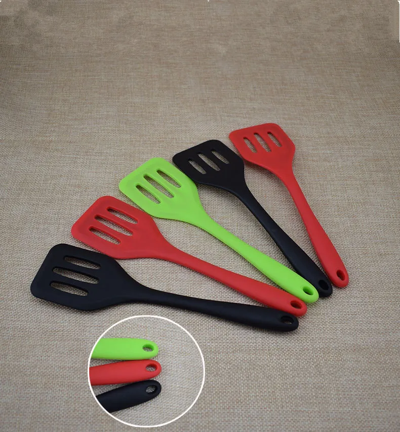 1PC Random Color Egg Fish Frying Pan Scoop Cooking Utensil Fried Shovel Silicone Turner Spatula Kitchen Gadgets Cook Tool QA 255 |
