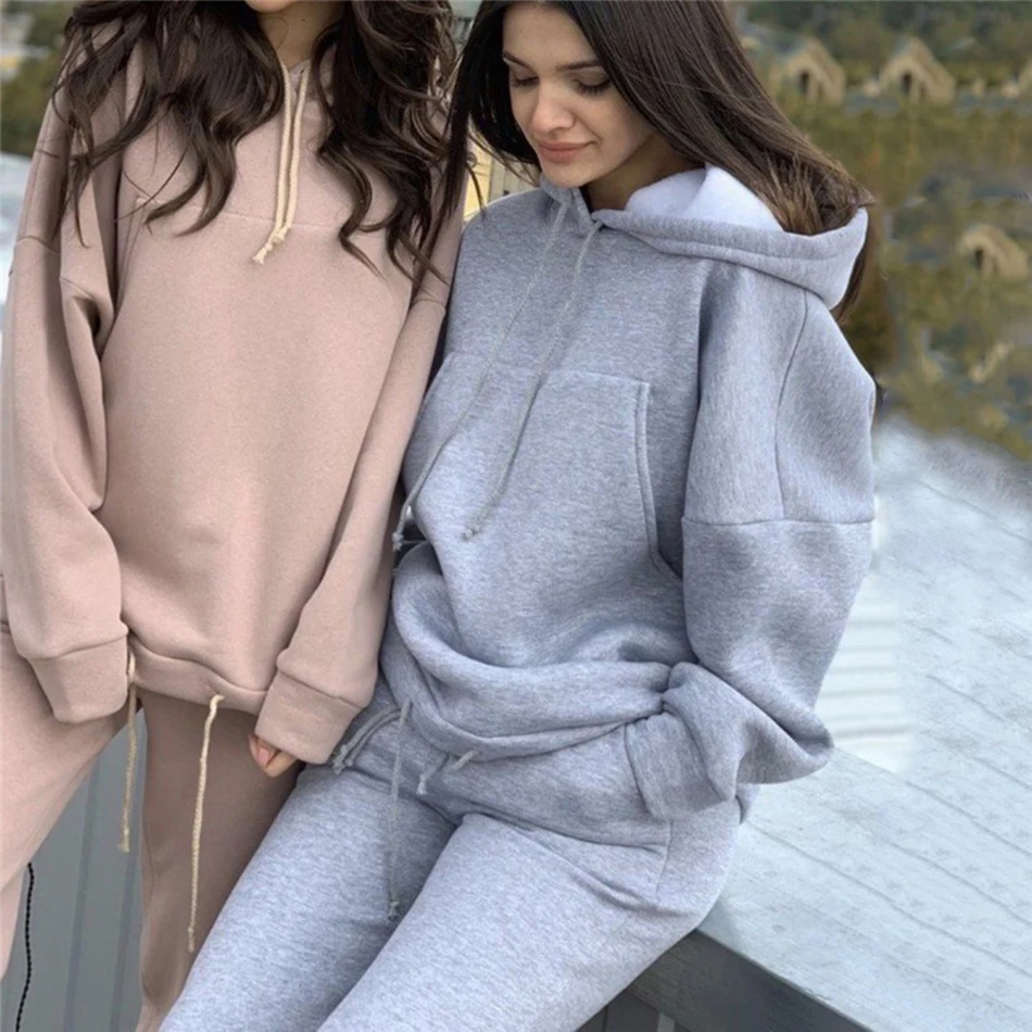 

Autumn And Winter Casual Sportswear Fleece 2 Two-Piece Set Fashion Big Pocket Hooded Sweater + Pants Solid Color Suit 2020 New