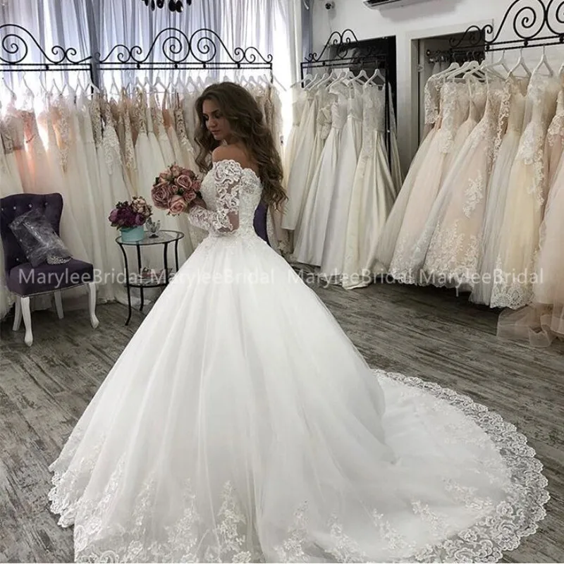 高級ドバイ長袖のウェディングドレスオフショルダーロシア花嫁衣装レースアップリケローブデのみ アイボリー Vestido デノビア
