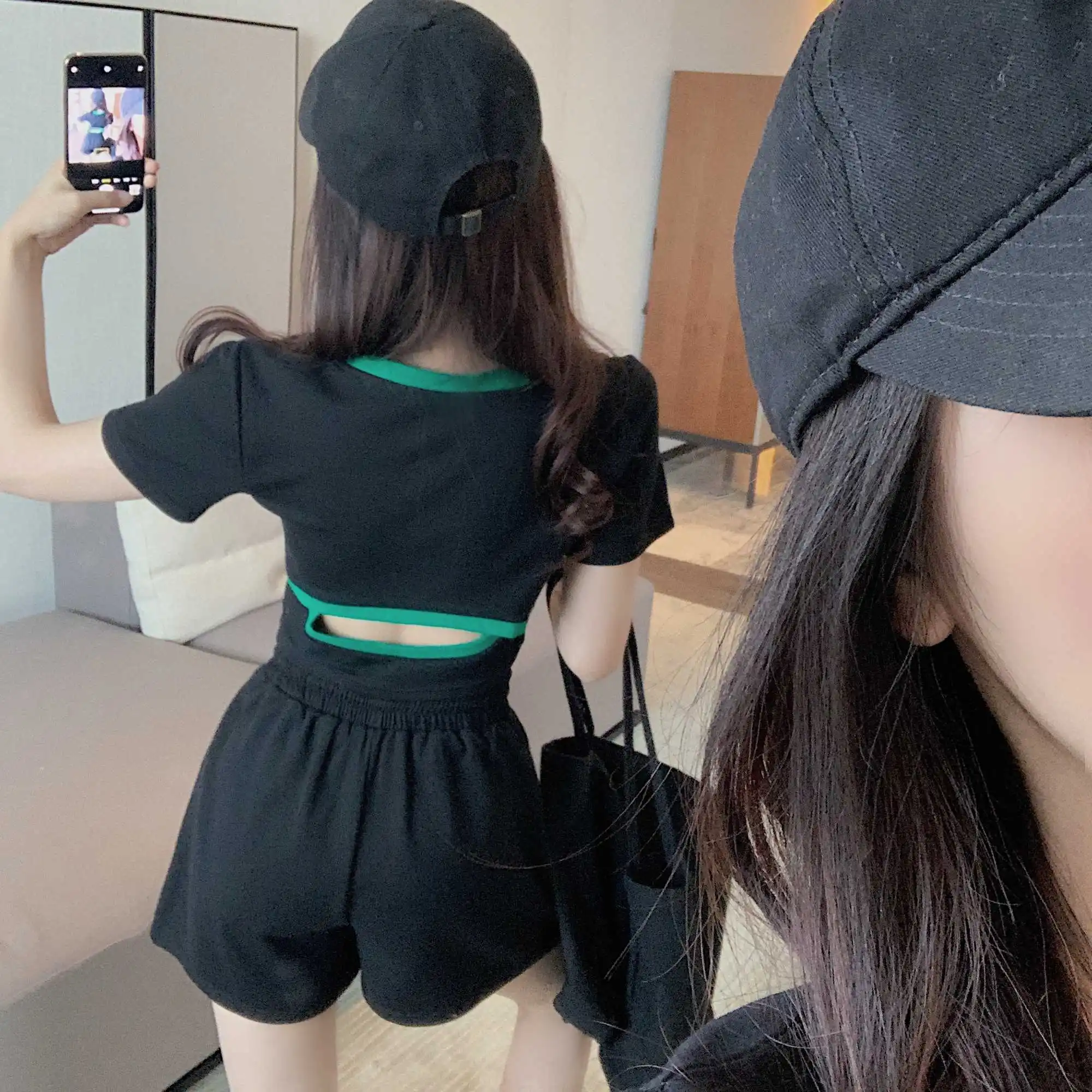 

Casual Fashion Set Women's New 2021 Summer Thin Short-Sleeved T-shirt Sports Shorts Black Two-Piece Suit Fashion