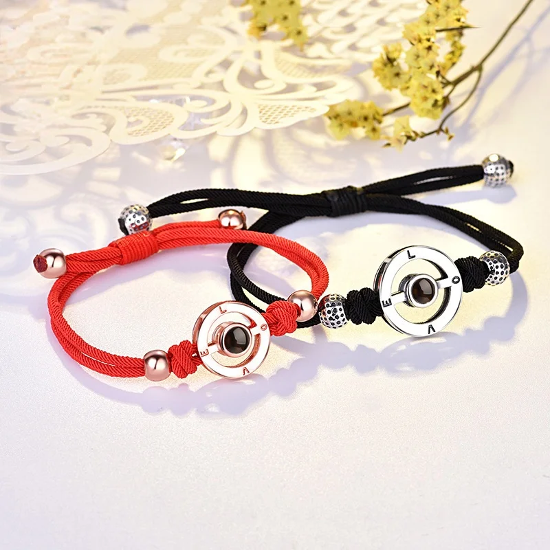 

Женский браслет из серебра S925 пробы с надписью «Я тебя люблю» на 100 языках