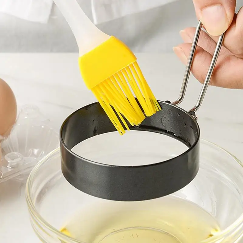 

1 Set Fried Egg Model Non-Stick Egg Ring Round Shaped Egg Mold With Oil Brush Kitchen Cooking Accessories Cooking Gadgets